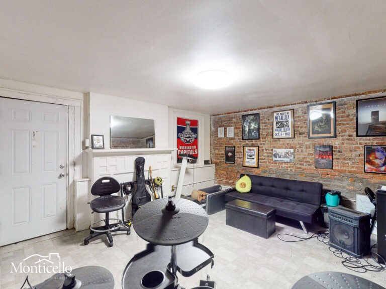 UNIT1 - LIVINGROOM-1