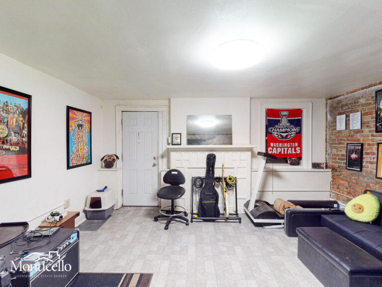 UNIT1 - LIVINGROOM-3