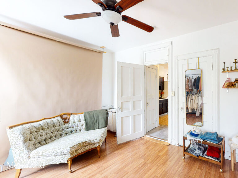 UNIT2 - BEDROOM 2-2