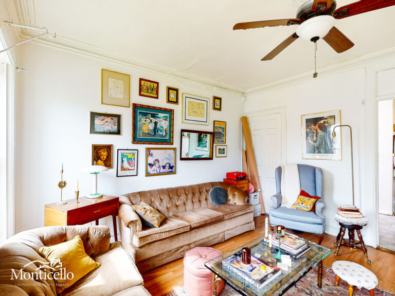 UNIT2 - LIVING ROOM-4